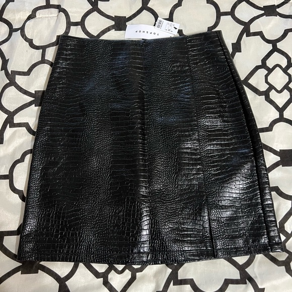 Leather mini skirt- black - Picture 1 of 6